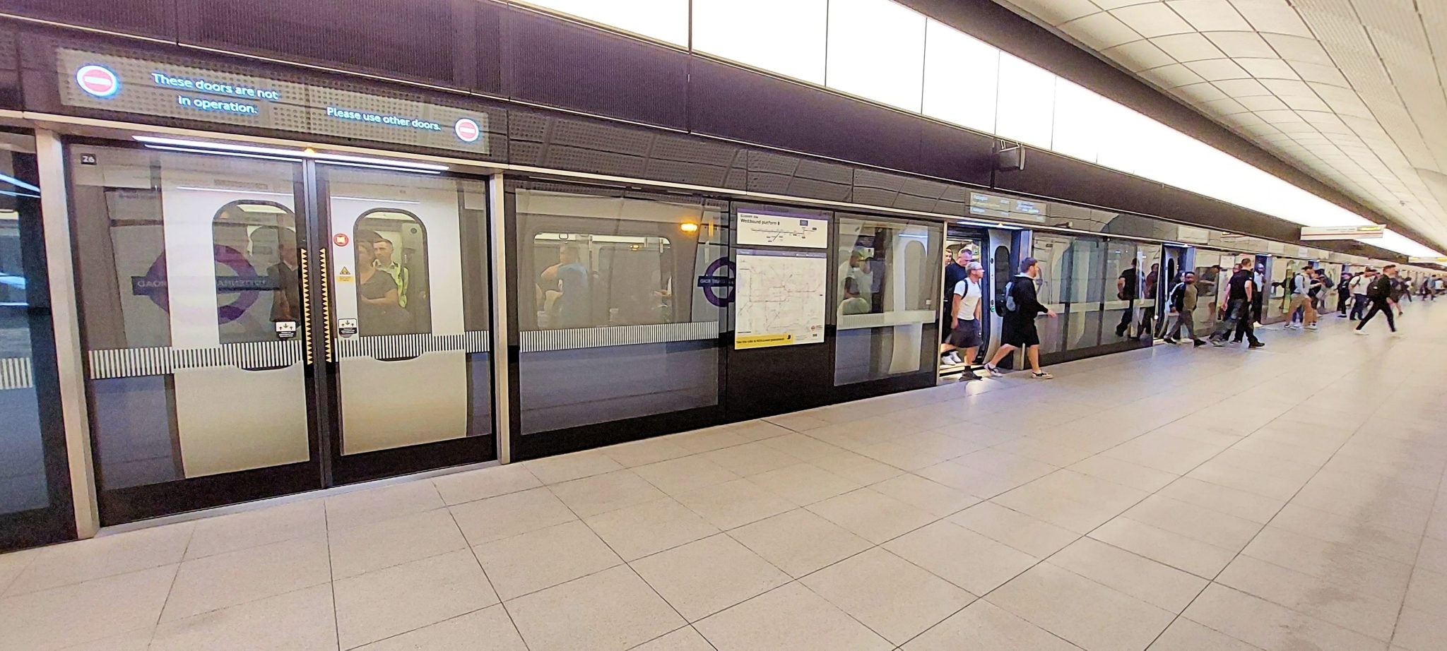 The Elizabeth line's platform screen doors - Rail Engineer