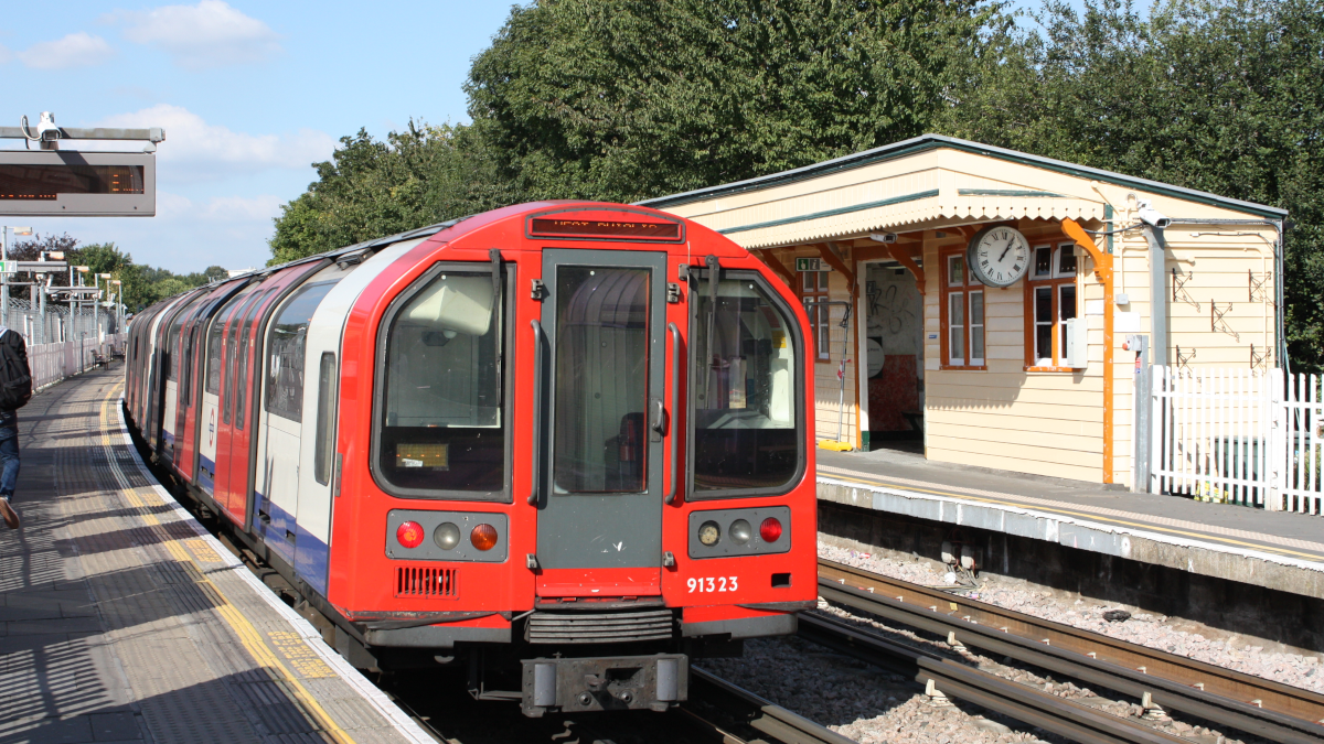 Upgrading London Underground's Central stock - Rail Engineer