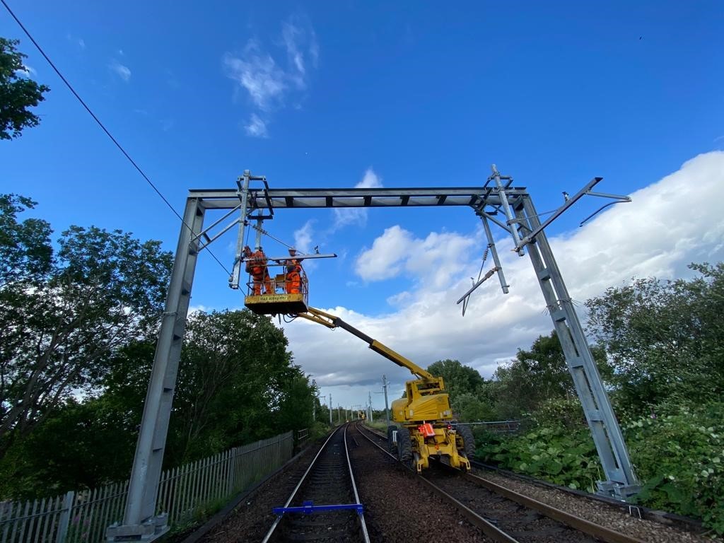 SPL Powerlines: Milestone met at East Kilbride - Rail Engineer