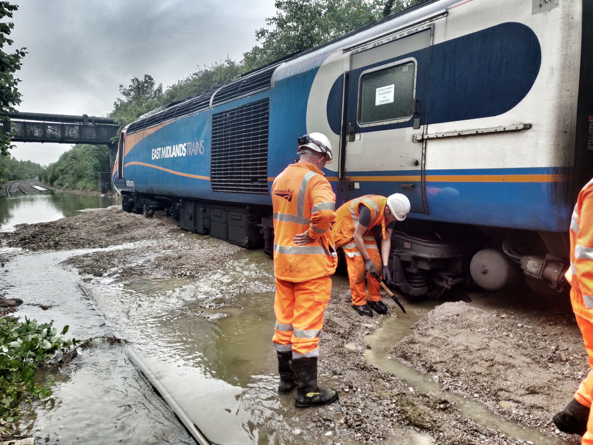 Train Fall Improper Loading Eight incidents that should never have happened - RailStaff