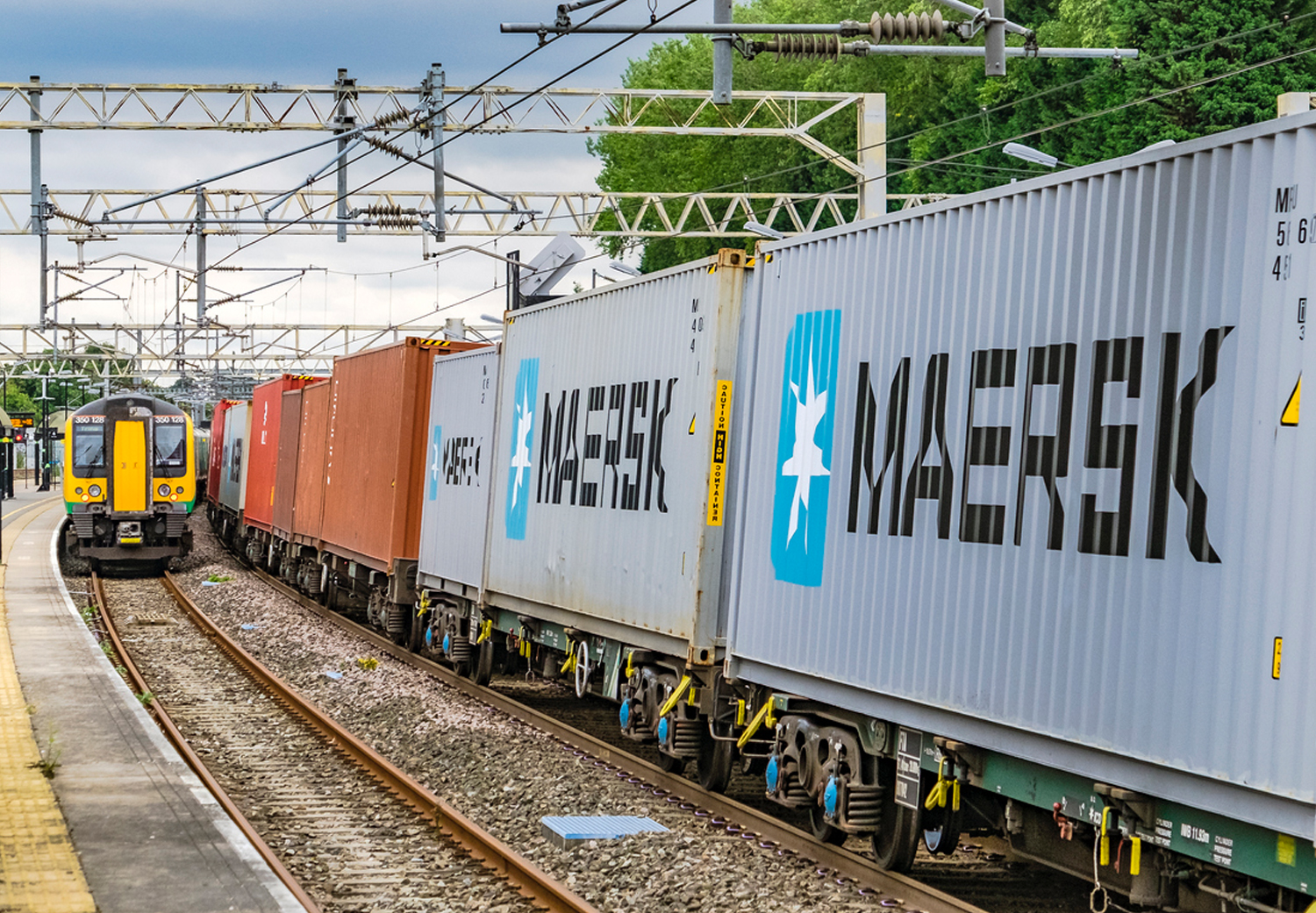 Improved freight train scheduling RailStaff