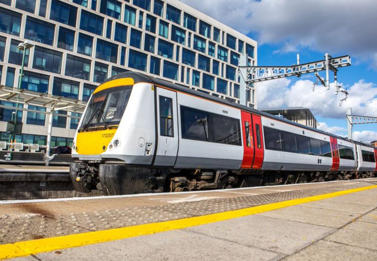 200 new train driver jobs attracts 10,000 applicants